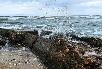 Пять беспилотников сбили над Азовским морем