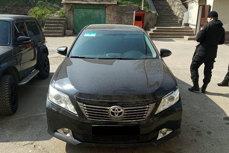 Toyota Camry должника из Краснодара арестовали в Дагестане