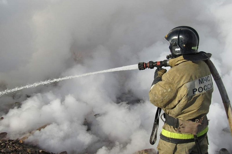 В Краснодарском крае произошел крупный пожар в частом доме