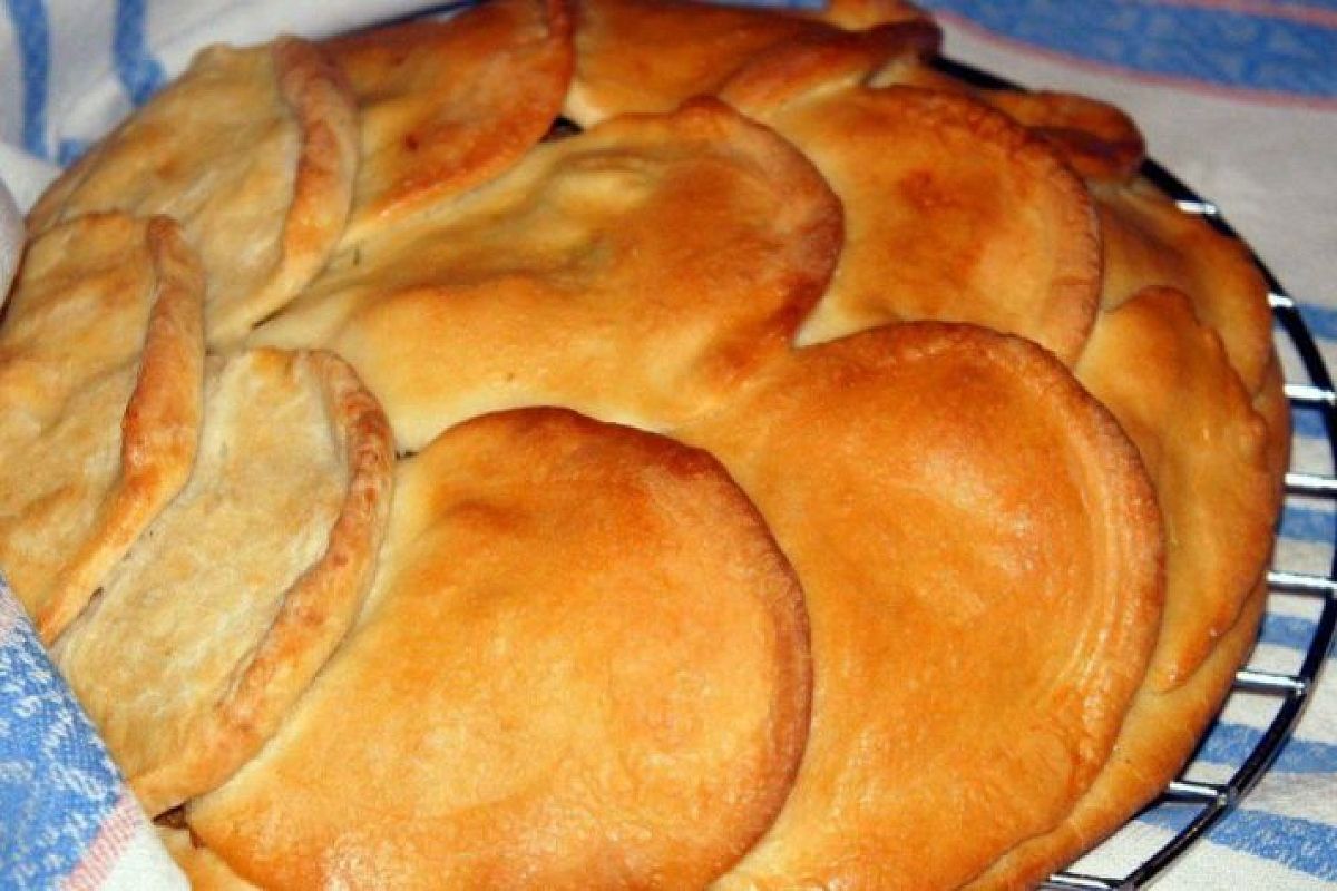 Пирог &quot;Кочан капусты&quot; - простой рецепт нежнейшей выпечки из дрожжевого теста