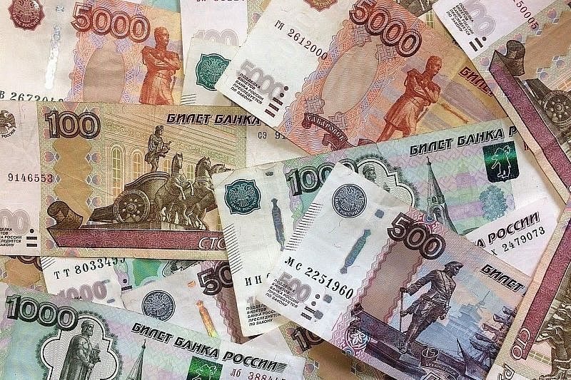 Россияне назвали зарплату, которую хотят получать в 2021 году 