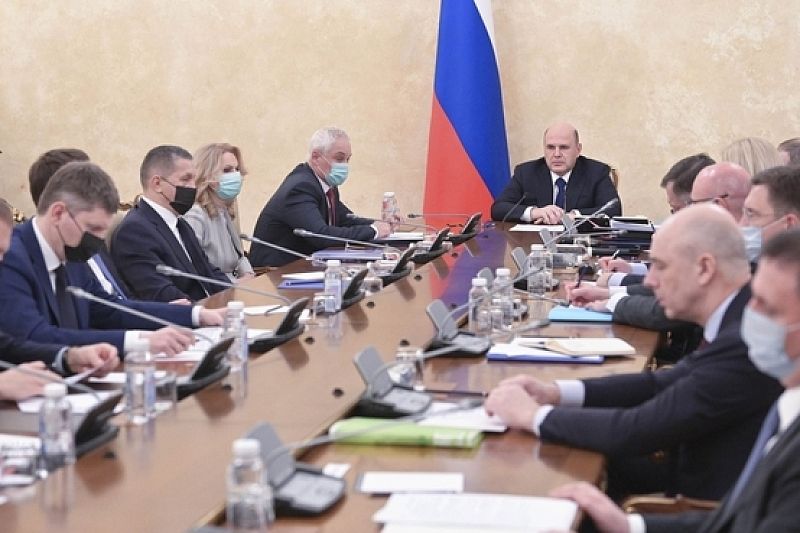 Мишустин заявил о необходимости минимизировать влияние санкций на экономику России