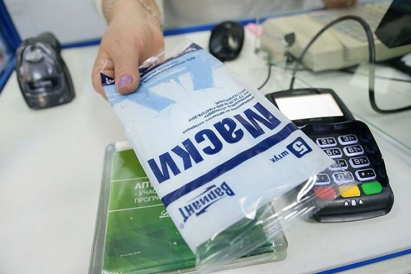 Медицинские маски исчезли из продажи в большинстве аптек Краснодарского края