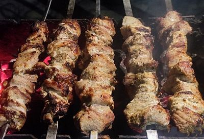 Эксперт поделилась лайфхаками по приготовлению сочного шашлыка