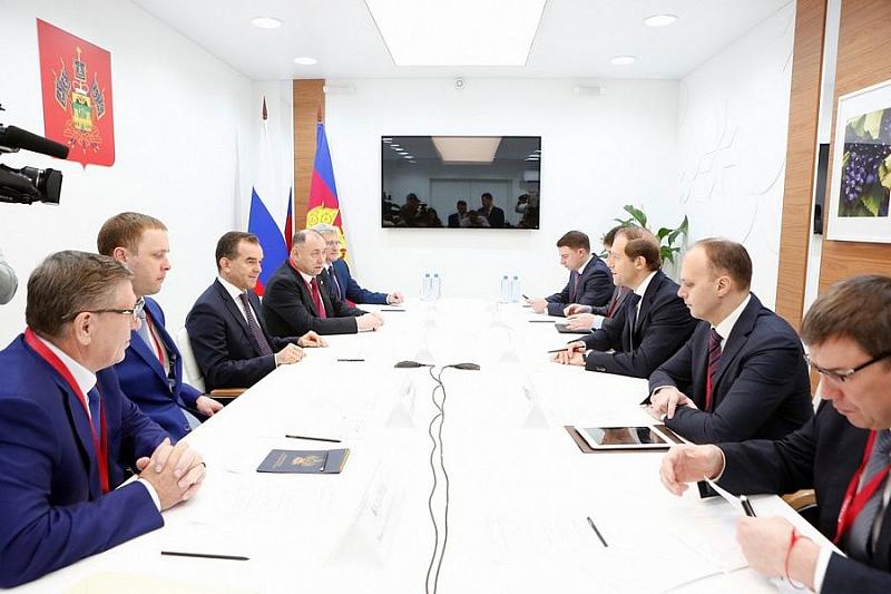 В первый день работы форума Краснодарский край подписал несколько важных протоколов о намерениях  