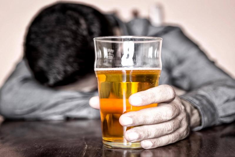 Минздрав раскритиковал вывод британских ученых о безопасной дозе алкоголя