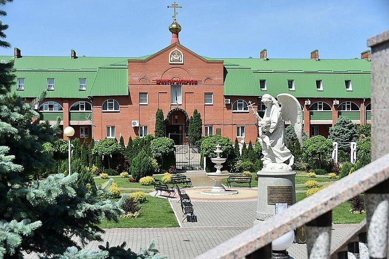 Православную школу в Краснодаре закончили 102 выпускника 