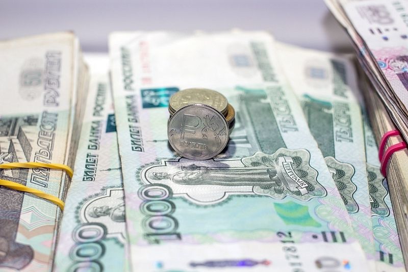 Жители Кубани в июле набрали 13,5 млрд рублей кредитов наличными