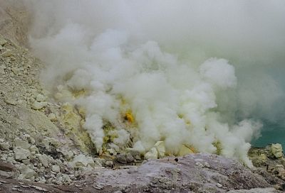 Проблемы с легкими: ученый рассказал об опасности вулканического пепла