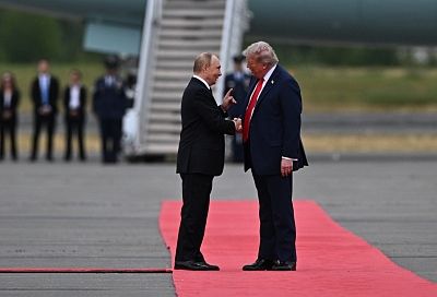 Путин выступит на ПМЭФ, Трамп пригрозил захватом иранского острова Харк, а пенсии проиндексируют: главные новости к утру 30 марта