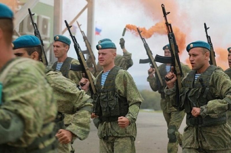 В Новороссийске отметили 90-летие со дня Воздушно-десантных войск