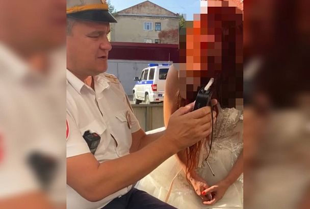 На Кубани полицейские задержали пьяную невесту за рулем «Форда»