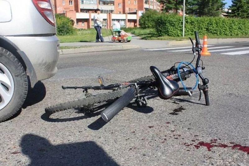 Водитель на «Мазде» сбил 10-летнего велосипедиста на пешеходном переходе