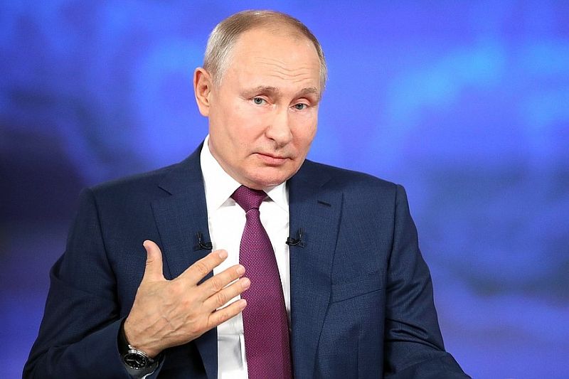 Владимир Путин во время прямой линии прокомментировал связь льготной ипотеки и роста цен на жилье 