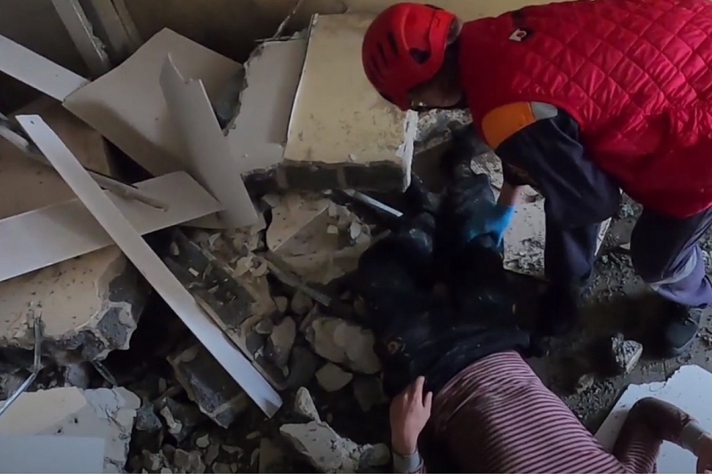 В Сочи во время ремонта дома рухнула межкомнатная перегородка. Пострадал мужчина