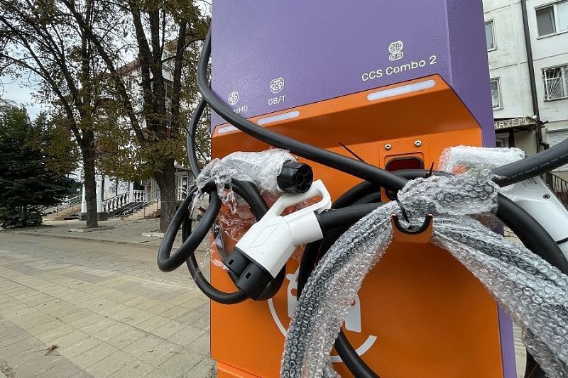 Девять новых станций для зарядки электромобилей установили в Краснодаре