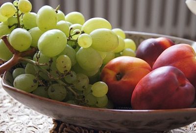 Не просто лакомство: эти фрукты успешно борются с вздутием живота