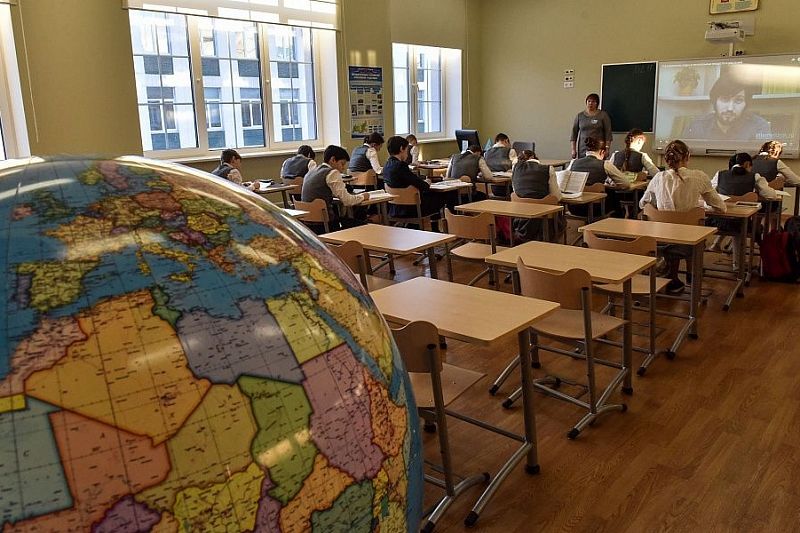 Больше тысячи педагогов Краснодарского края вовлечены в национальную систему учительского роста