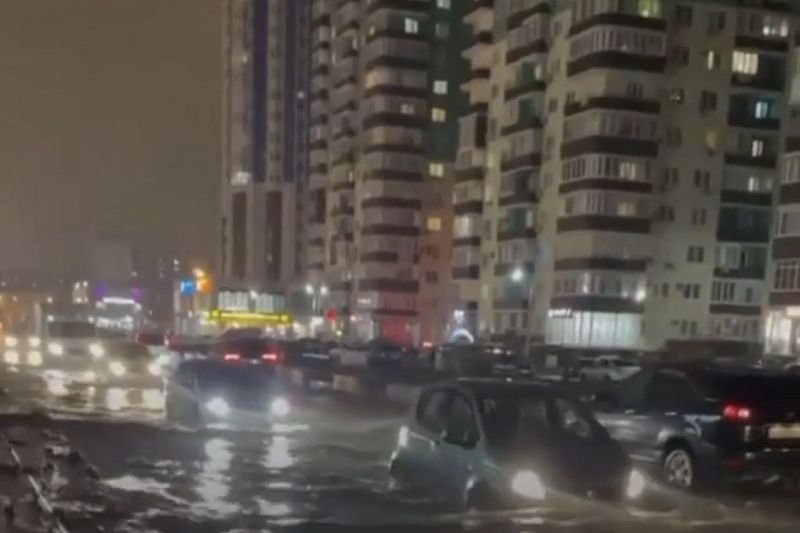 В мэрии Краснодара объяснили, почему в дождь «поплыла» отремонтированная улица им. 40-летия Победы
