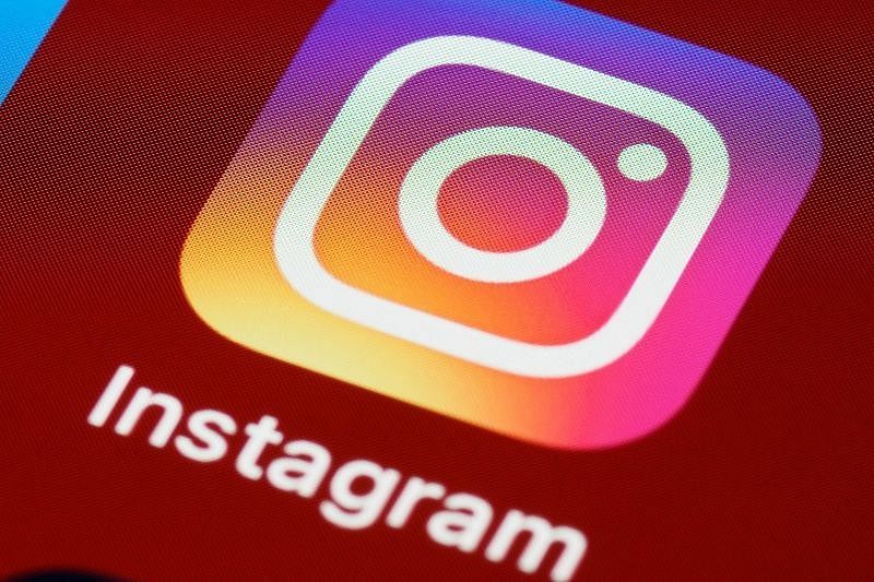 Роскомнадзор потребовал от Instagram снять ограничения на гимн России после блокировки видео анапчанина