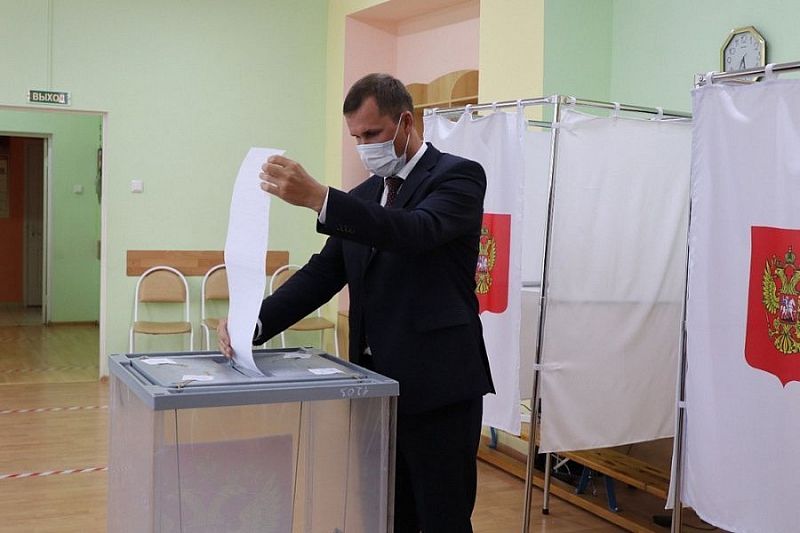 Вице-губернатор Краснодарского края Андрей Коробка принял участие в выборах
