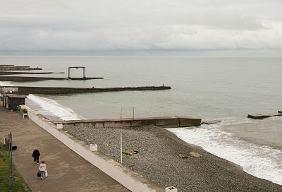 В Сочи полиция нашла мужчину, купавшего детей в море в январе