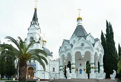 Построенный в XIX веке собор Михаила Архангела в Сочи перешел в собственность государства