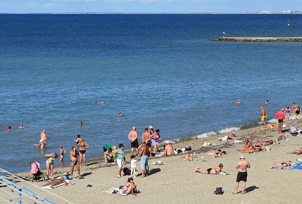 Черное море остывает. На каких пляжах Краснодарского края еще теплая вода