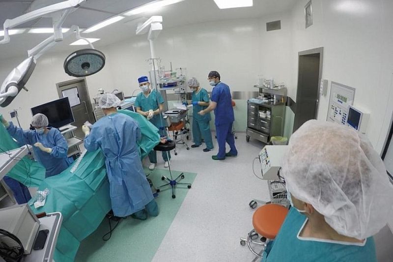 Три больницы Краснодарского края получат новое операционное оборудование
