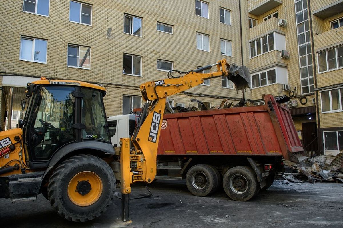 В горевшем доме по улице Российской Краснодара планируют начать восстанавливать подъезды