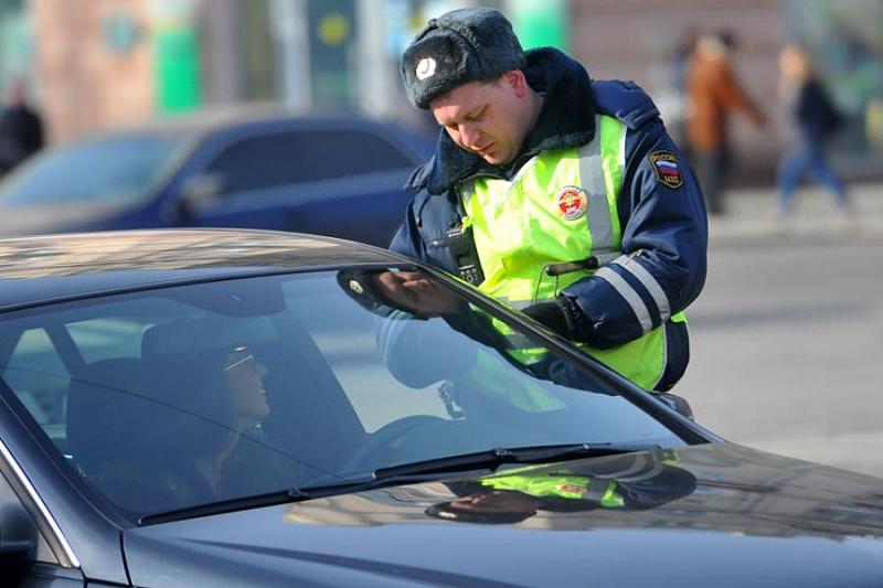 В России введут электронные водительские права