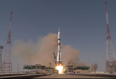 Ракета с кораблем «Ю. А. Гагарин» запущена с космодрома Байконур