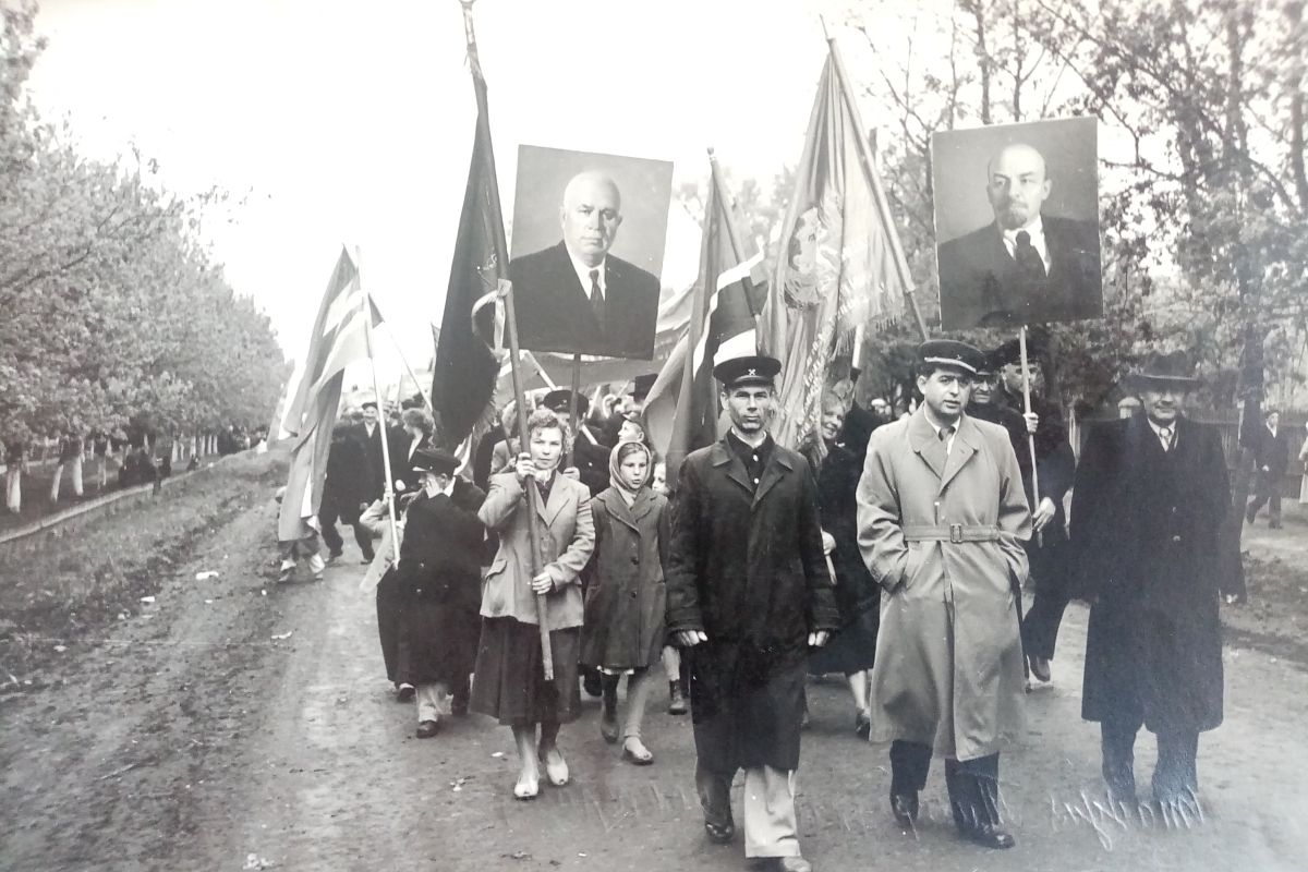 Ноябрьская демонстрация. Конец 1950-х годов. 