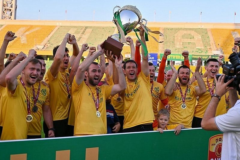 Вице-губернатор Александр Власов вручил игрокам «Кубани» медали первенства Профессиональной футбольной лиги