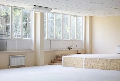 В краснодарской школе №83 завершили отделочные работы