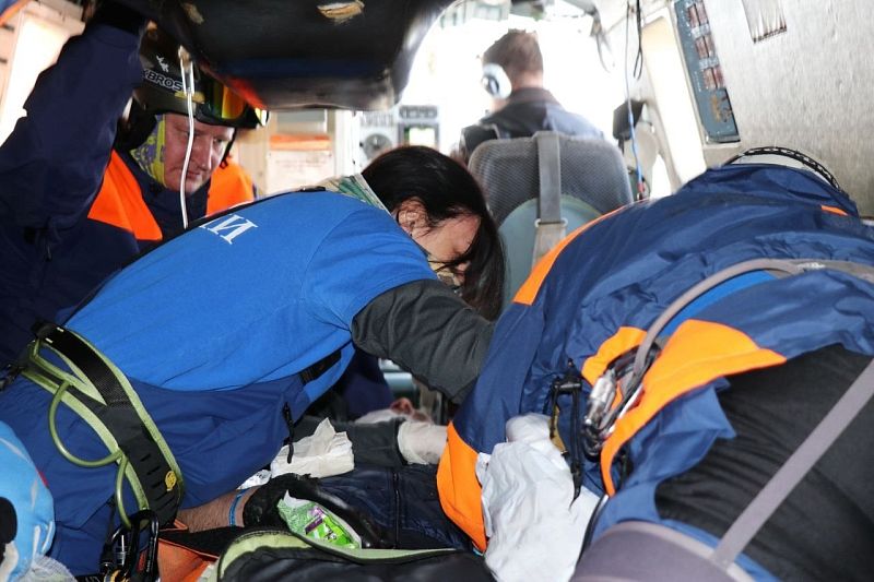 В горах Сочи турист получил травмы во время полета на аттракционе