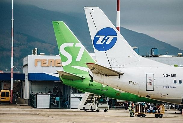 Авиакомпания S7 в апреле свяжет прямым рейсом Новосибирск и Геленджик