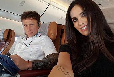 Жена футболиста «Краснодара» Мамаева опубликовала фото в поддержку мужа