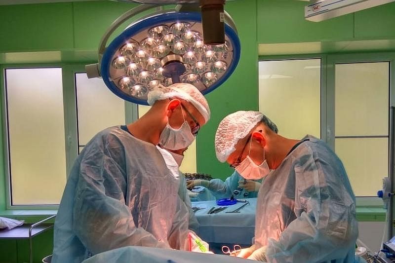 Хирурги удалили жительнице Краснодара редкую 20-сантиметровую опухоль