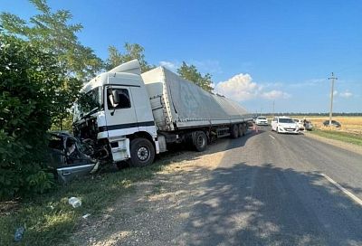 Момент аварии с пятью погибшими под Тимашевском попал на видео
