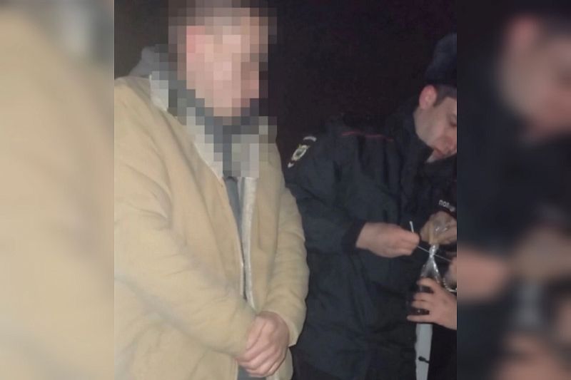 В Адыгее полиция задержала пьяного водителя из Краснодара с наркотиками в машине