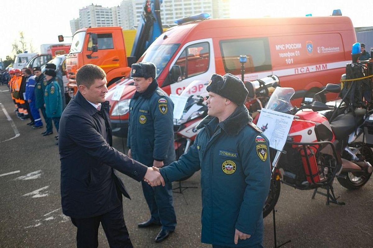 В Краснодарском крае более 1,4 тыс. человек спасены экстренными службами 