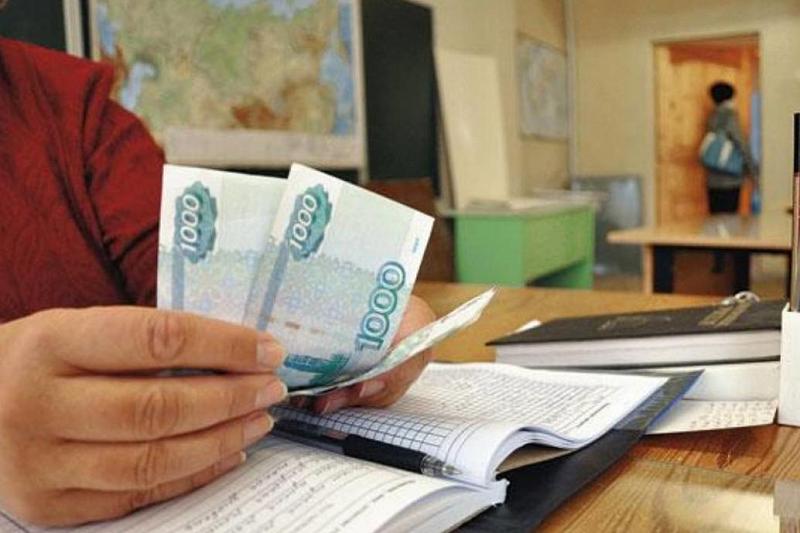 Около 7 млрд рублей потратили в 2018 году на доплаты бюджетникам и профилактику заболеваний в Краснодарском крае