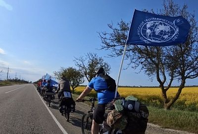 Велоэкспедиция «Русское море» во главе с кубанским путешественником Мержоевым прибыла в Крым
