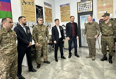 Герой России Евгений Мосейко и депутат Госдумы Дмитрий Пирог посетили Академию дронов для «СВОих»