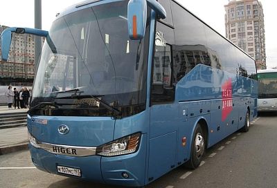 Краснодарский академический театр драмы имени М. Горького получил новый автобус для гастролей
