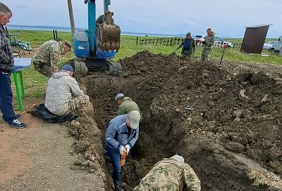 Останки 72 красноармейцев эксгумировали поисковики неподалеку от станицы на Кубани