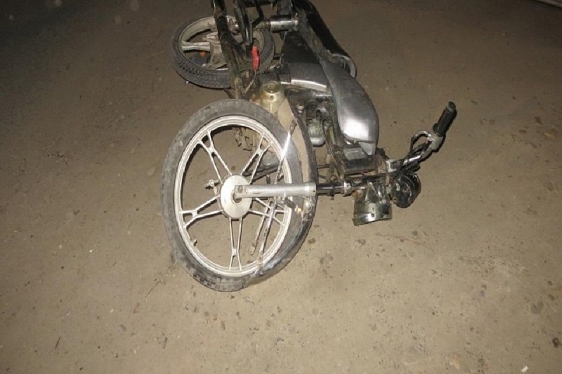 В Краснодарском крае в ДТП пострадал 15-летний водитель скутера и его пассажир