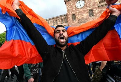 Армения повторяет путь Украины?