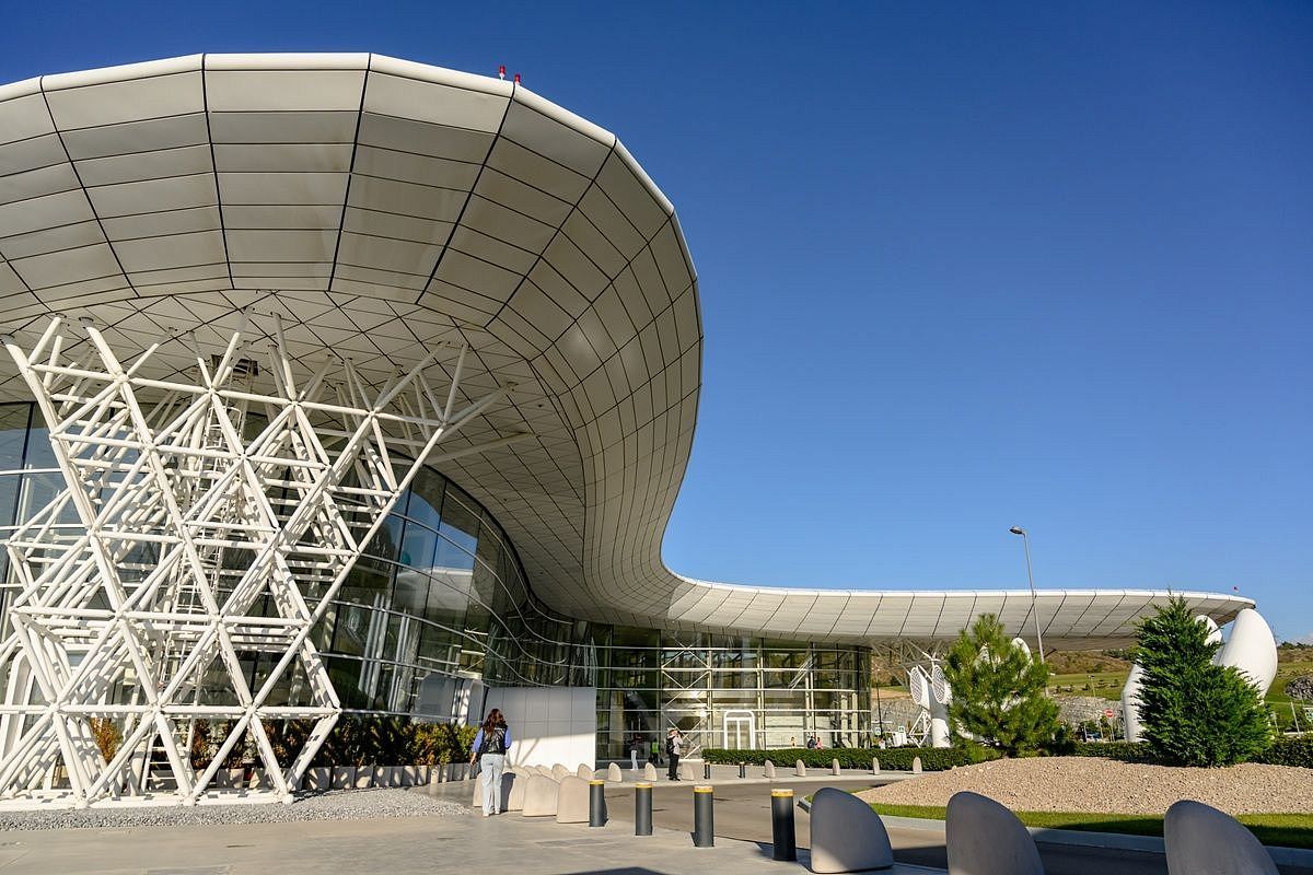 В аэропорту Геленджика сняты временные ограничения на прием и выпуск самолетов